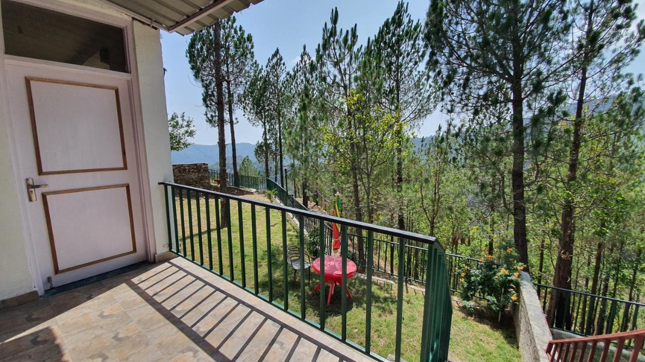 Blue Pine Orchards - Villas Lansdowne Luaran gambar
