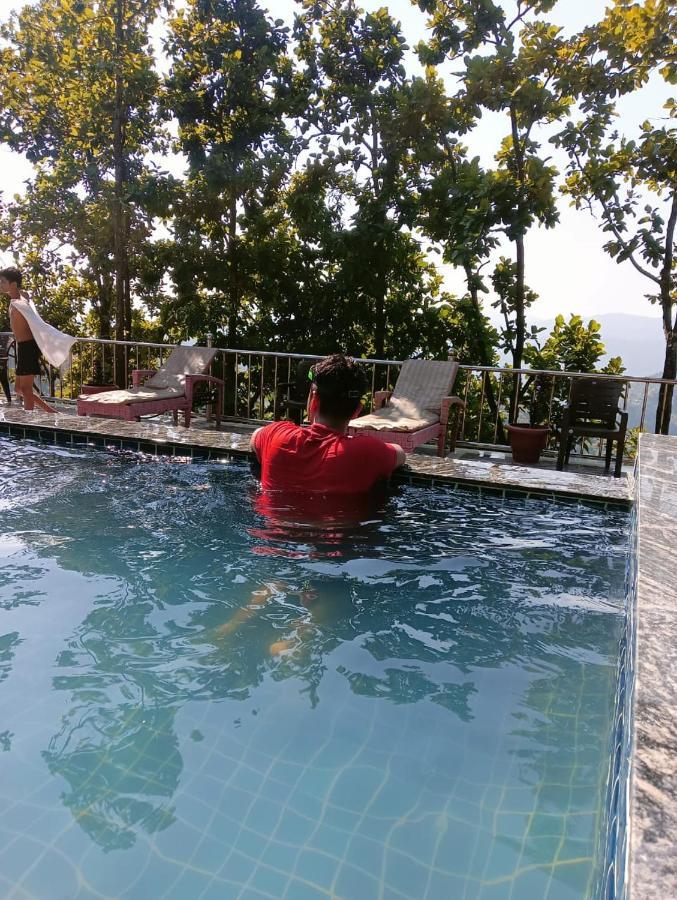 Blue Pine Orchards - Villas Lansdowne Luaran gambar